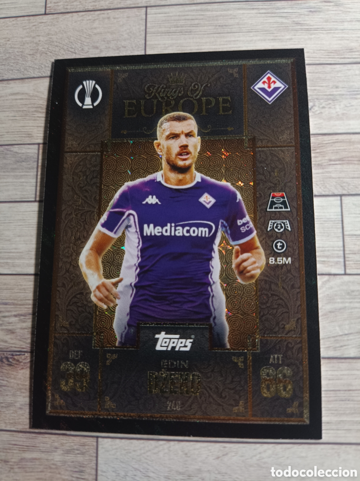 Cromos de f&uacute;tbol: 248 EDIN DŽEKO FIORENTINAKINGS OF EUROPE MATCH ATTAX EXTRA CHAMPIONS 2025 2026 TOPPS 25 26