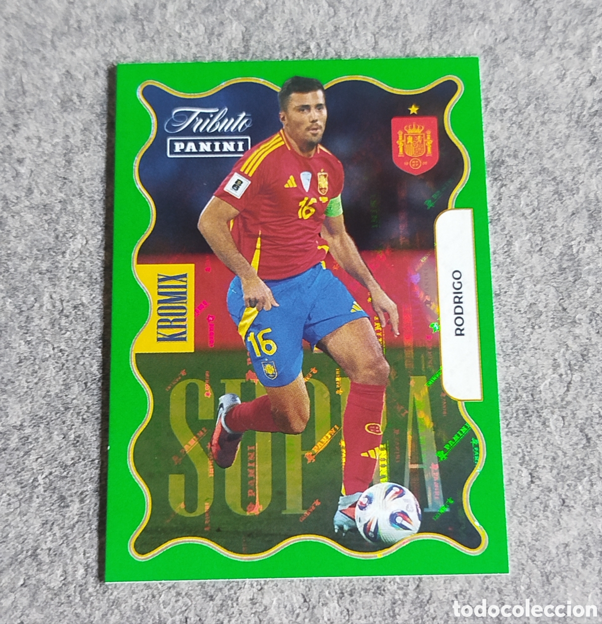 Figurine di Calcio: KROMIX SUPRA GREEN RODRI RODRIGO KV76 PANINI TRIBUTO SELECC. ESPA&Ntilde;OLA ESPA&Ntilde;A CROMO CARD MUNDIAL 2026