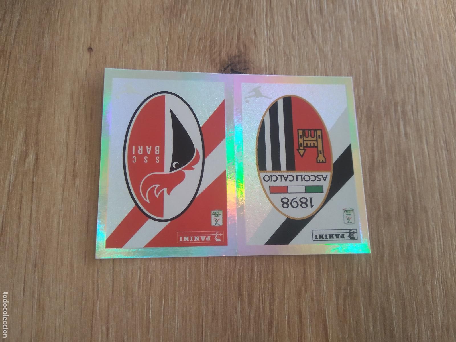 Cromos de f&uacute;tbol: 516 ESCUDO ASCOLI BARI CROMO FUTBOL PANINI LIGA ITALIA 23-24 CALCIATORI 2023-2024