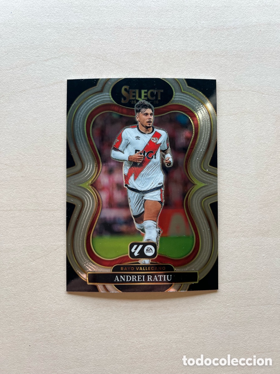 Cromos de f&uacute;tbol: Andrei Ratiu Select La Liga 2025-26 - Rayo Vallecano