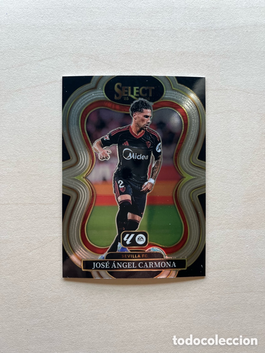 Cromos de f&uacute;tbol: Jos&eacute; &Aacute;ngel Carmona Select La Liga 2025-26 - Sevilla