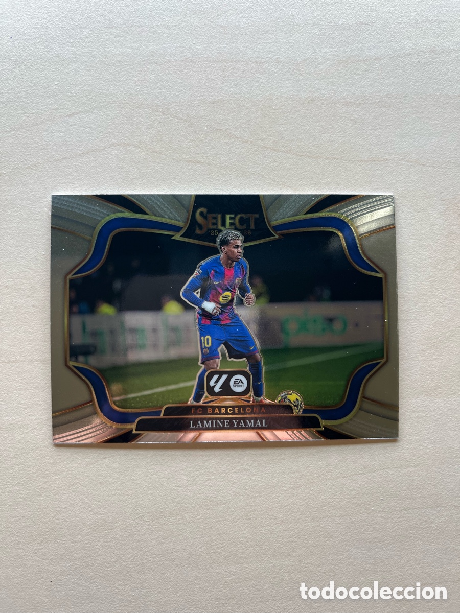 Cromos de f&uacute;tbol: Lamine Yamal Field Level Select La Liga 2025-26 - FC Barcelona