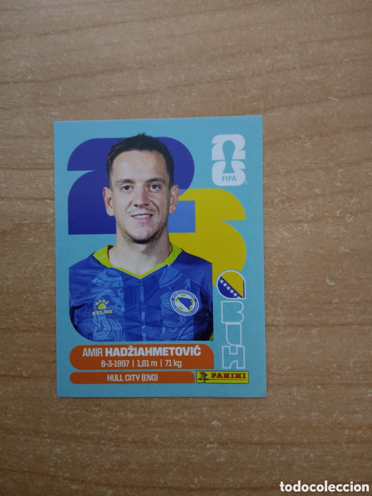 Cromos de f&uacute;tbol: 8 AMIR HADZIAHMETOVIC BOSNIA Y HERZEGOVINA FIFA WORLD CUP 2026