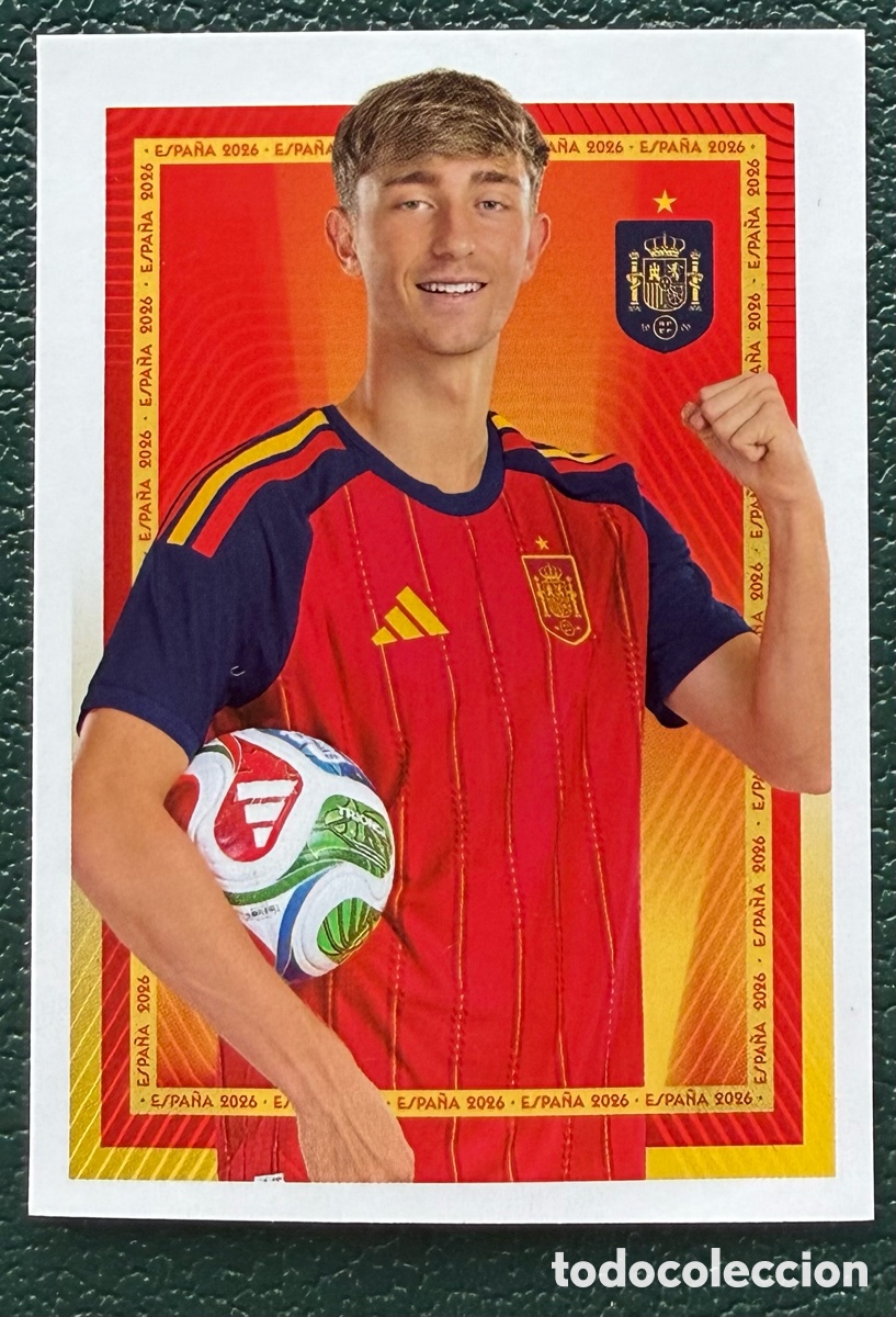 Cromos de f&uacute;tbol: 21 HUIJSEN COLECCI&Oacute;N OFICIAL DE LA SELECCI&Oacute;N ESPA&Ntilde;OLA 2026 CARREFOUR PANINI ESPA&Ntilde;A
