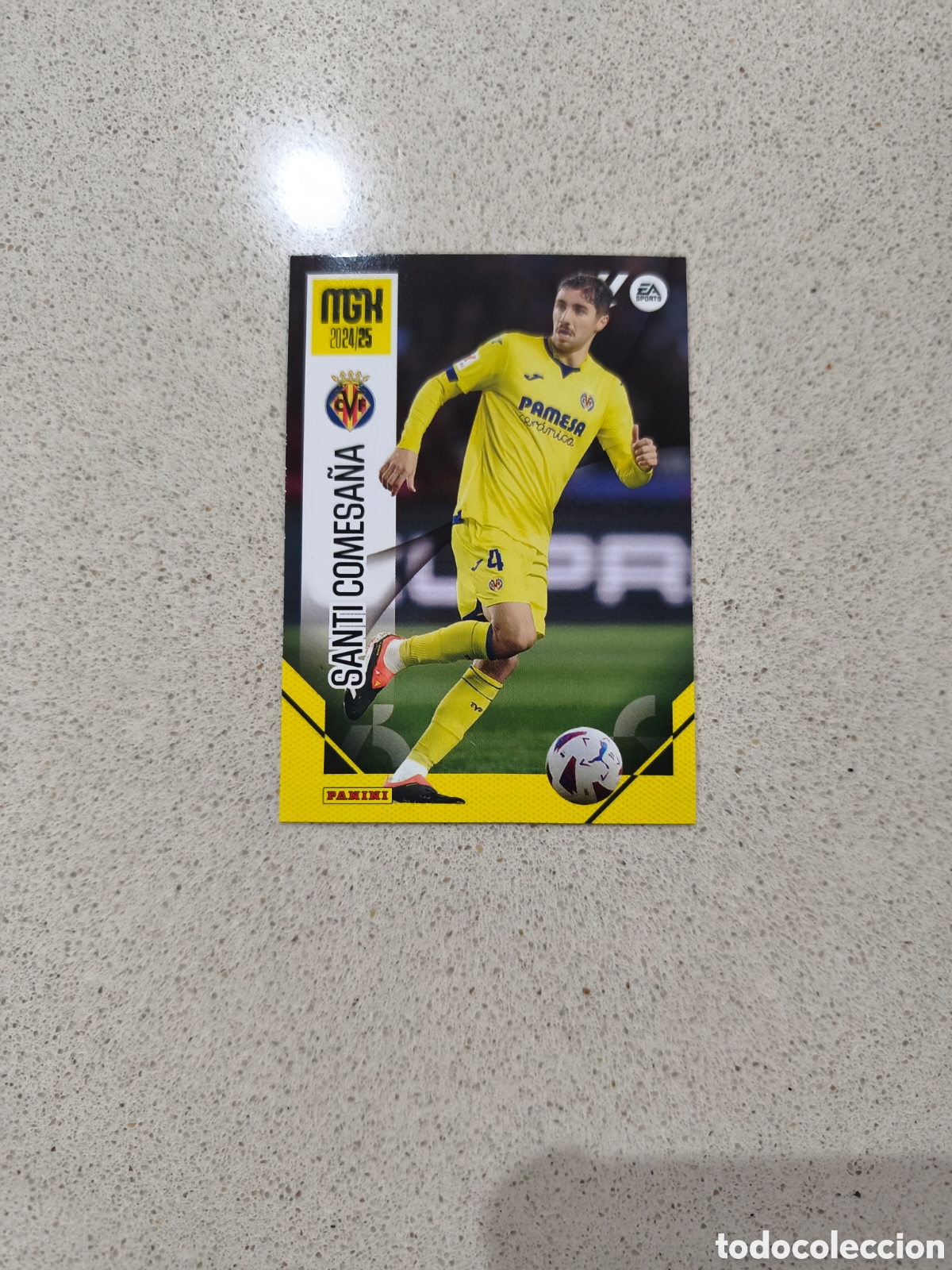 Cromos de f&uacute;tbol: CROMO N&Uacute;MERO 370 SANTI COMESA&Ntilde;A VILLARREAL. MEGACRACKS 24/25. PANINI.