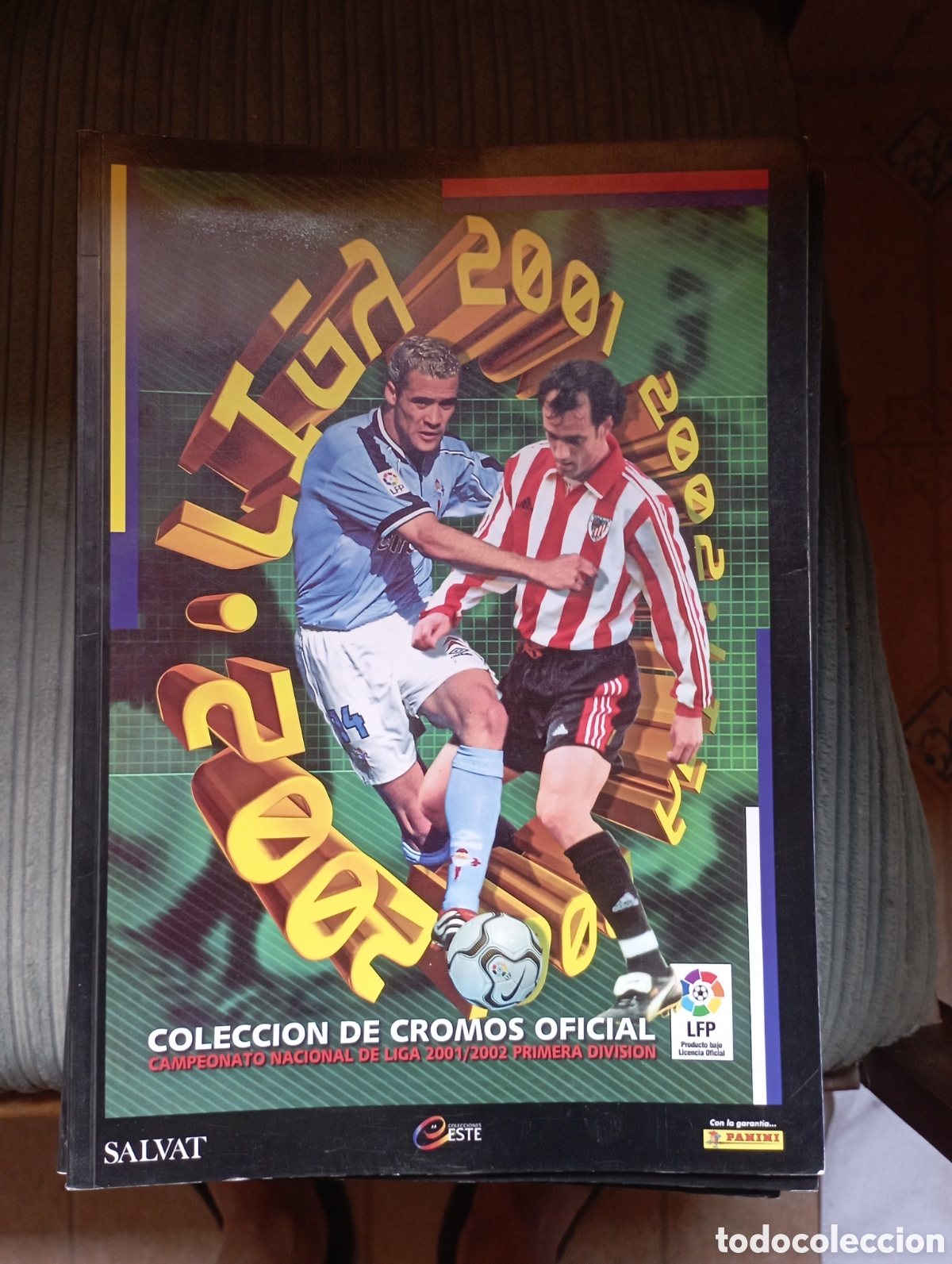 Cromos de f&uacute;tbol: &Aacute;lbum facsimil Ed Este. Cromos inolvidables Ed Salvat temporada 2001/2002