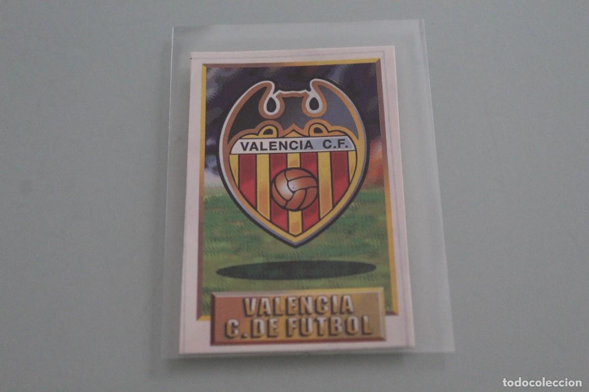 Cromos de f&uacute;tbol: ESTE 93 94 ESCUDO VALENCIA CF RECUPERADO DE &Aacute;LBUM