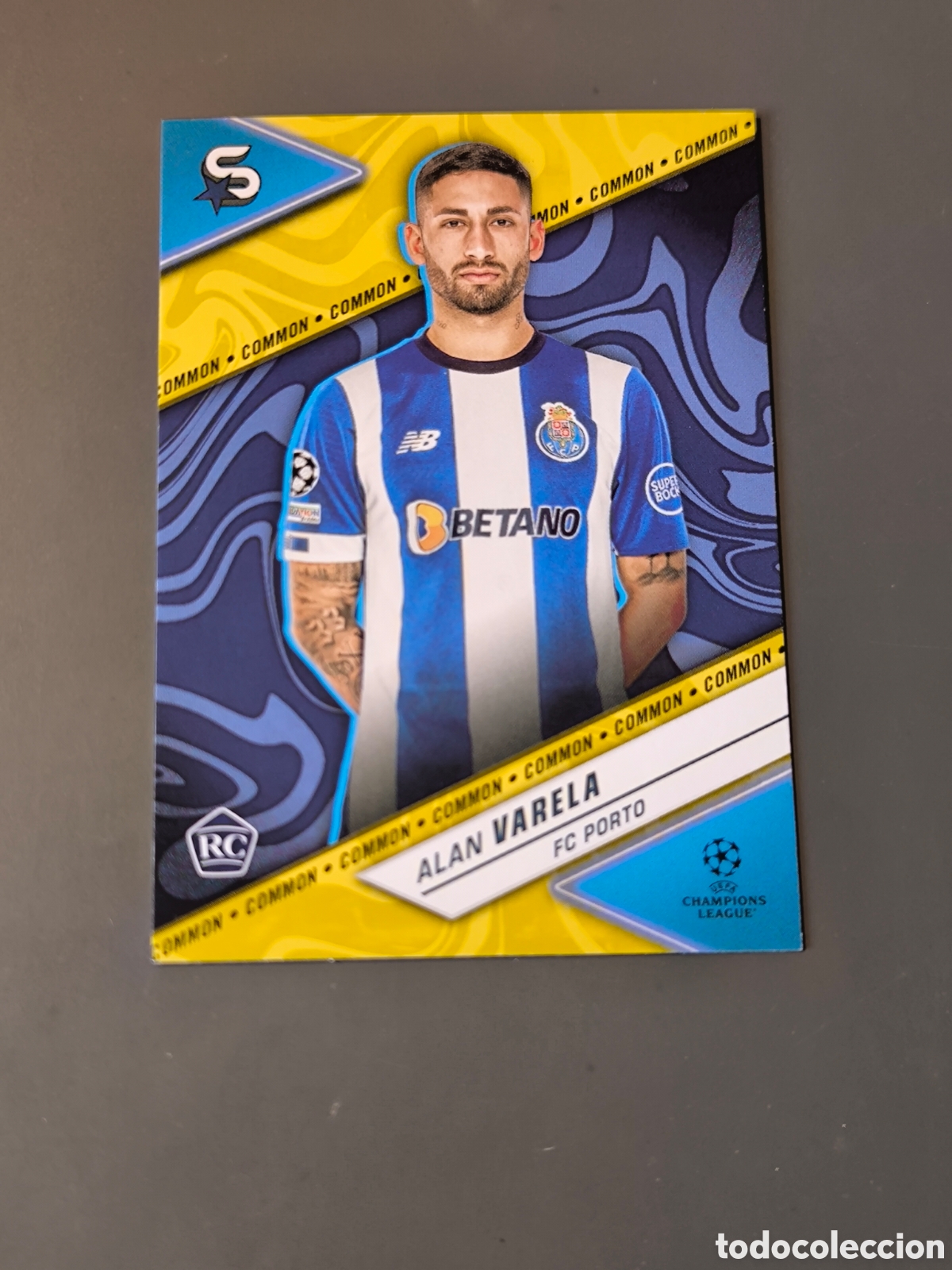 Cromos de f&uacute;tbol: ALAN VARELA 186 Rookie Common FC Porto Superstars 2024 Topps