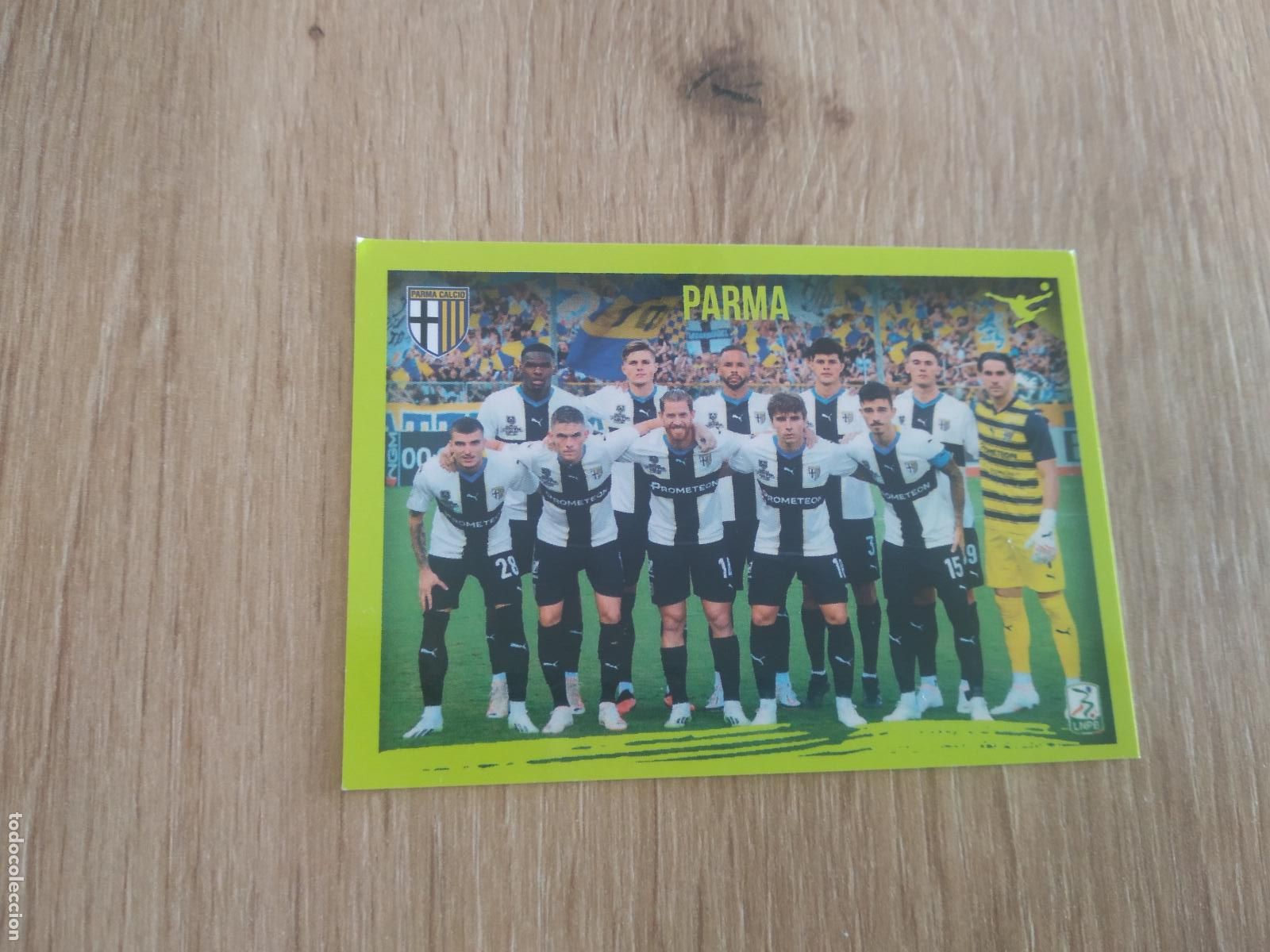 Cromos de f&uacute;tbol: 595 EQUIPO PLANTILLA PARMA CROMO FUTBOL PANINI LIGA ITALIA 23-24 CALCIATORI 2023-2024