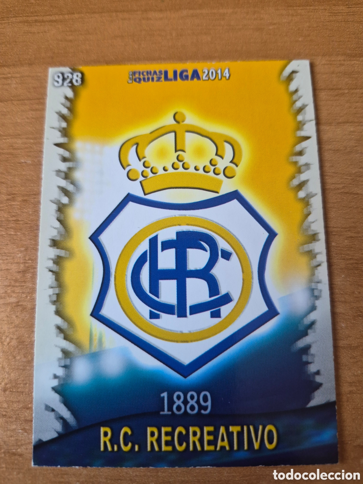 Football Stickers: 928 ESCUDO RECREATIVO DE HUELVA MATE MUNDICROMO 2013 2014