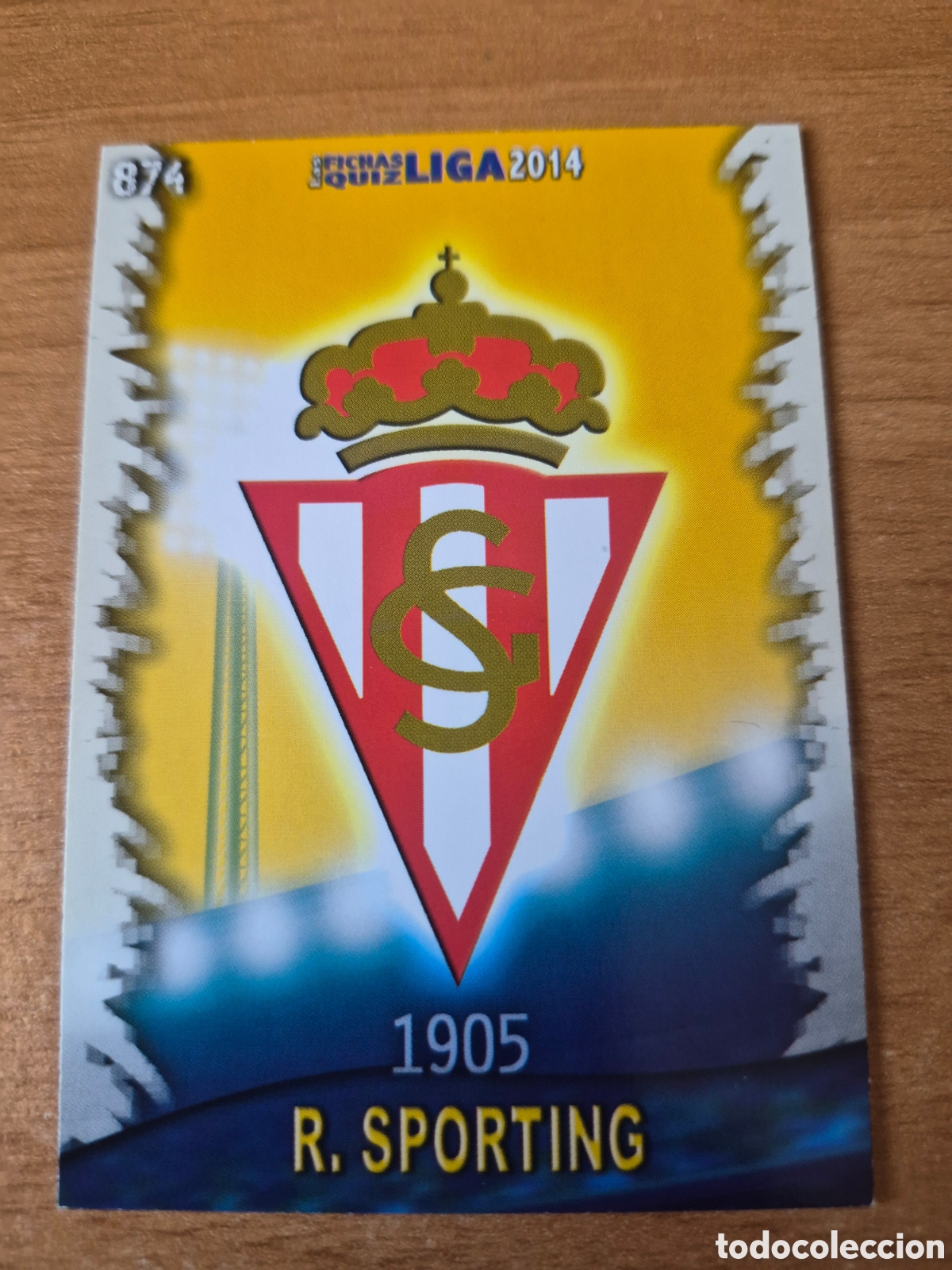Football Stickers: 874 ESCUDO SPORTING GIJON MATE MUNDICROMO 2013 2014