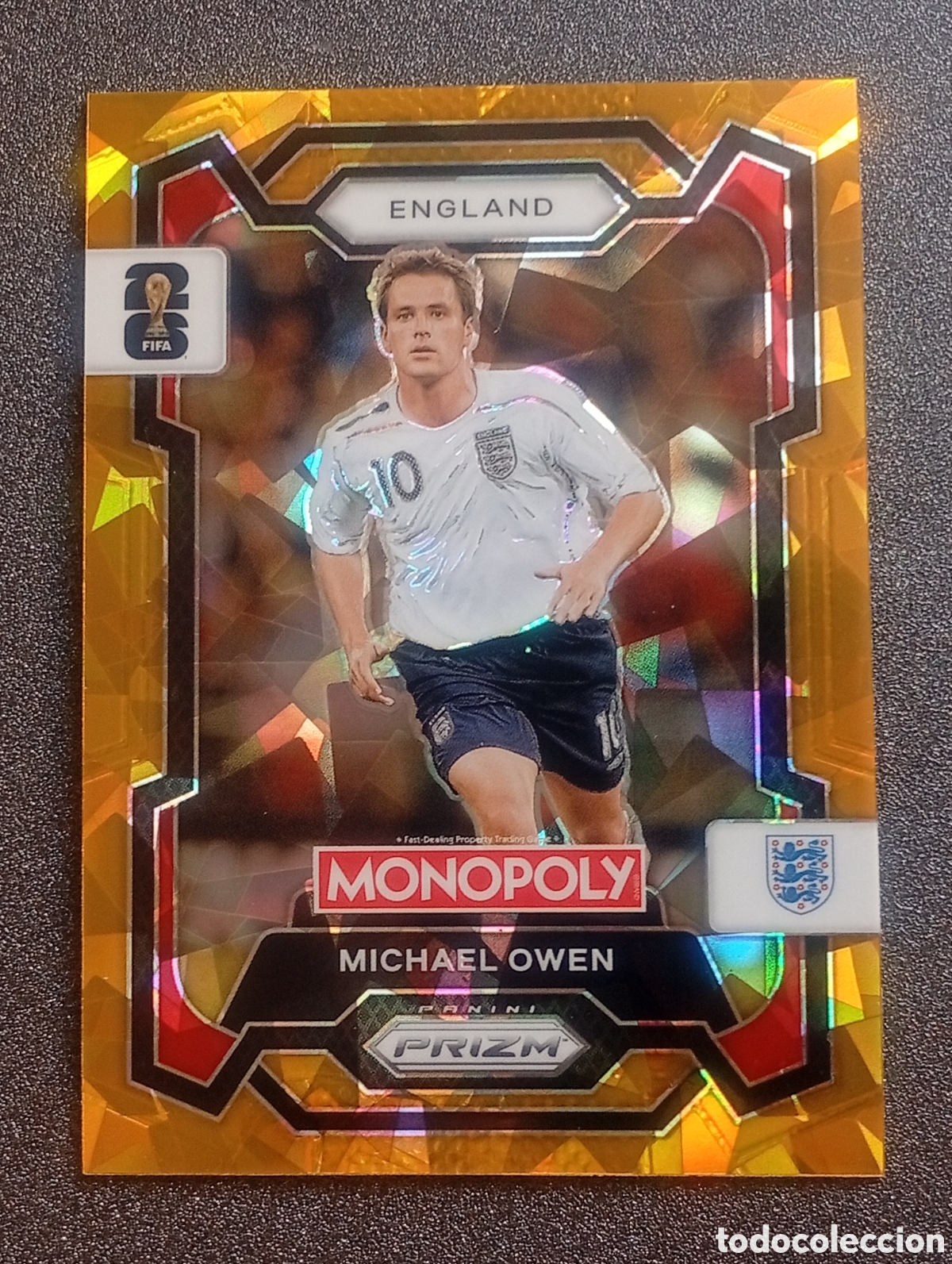 Fu&szlig;ball-Sticker: 26 prizm paralela cracked Michael Owen England MONOPOLY FIFA 2026 WORLD CUP MUNDIAL ADRENALYN
