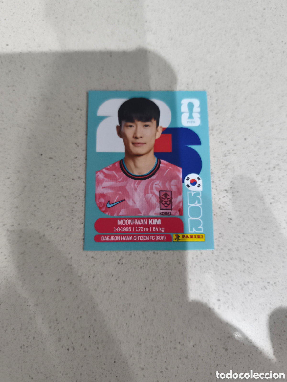 Fu&szlig;ball-Sticker: CROMO M. KIM COREA. SET ACTUALIZACI&Oacute;N MUNDIAL 2026. PANINI.