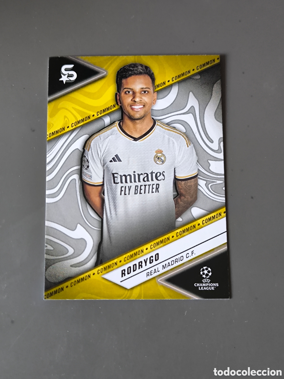 Cromos de f&uacute;tbol: RODRYGO 135 Common Real Madrid Superstars 2024 Topps