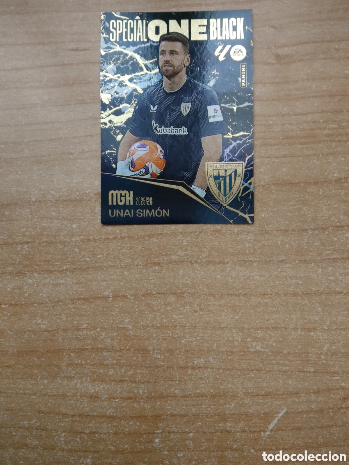 Cromos de f&uacute;tbol: UNAI SIMON SPECIAL ONE BLACK ATHLETIC CLUB MEGACRACKS 2025 2026