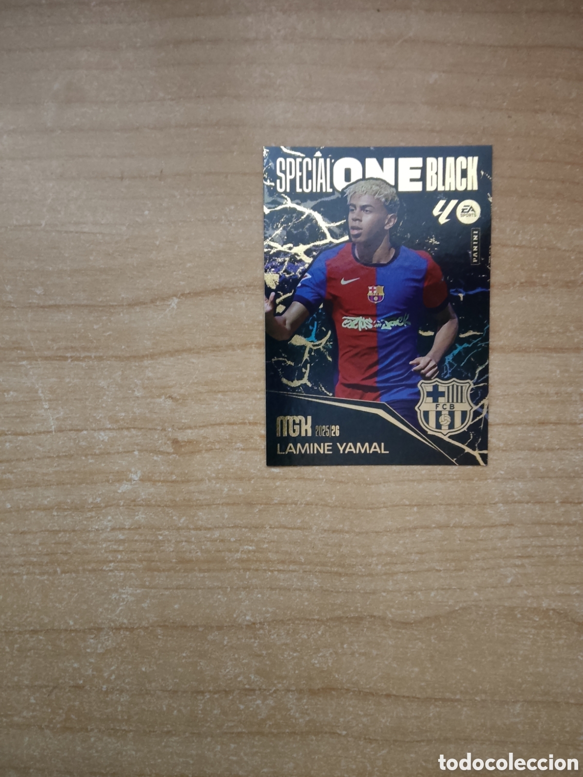 Cromos de f&uacute;tbol: SPECIAL ONE BLACK LAMINE YAMAL BARCELONA MEGACRACKS 2025 2026