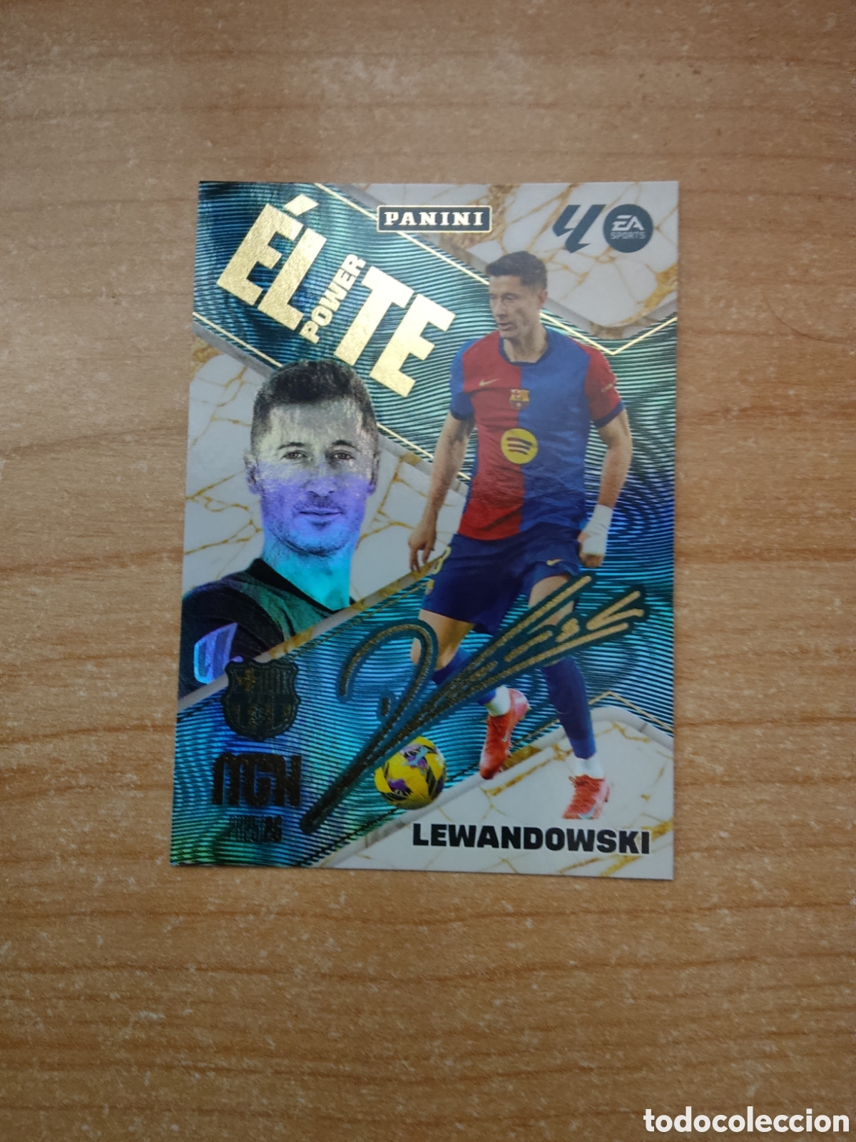 Figurine di Calcio: 10 LEWANDOWSKI BARCELONA ELITE POWER MEGACRACKS 2025 2026