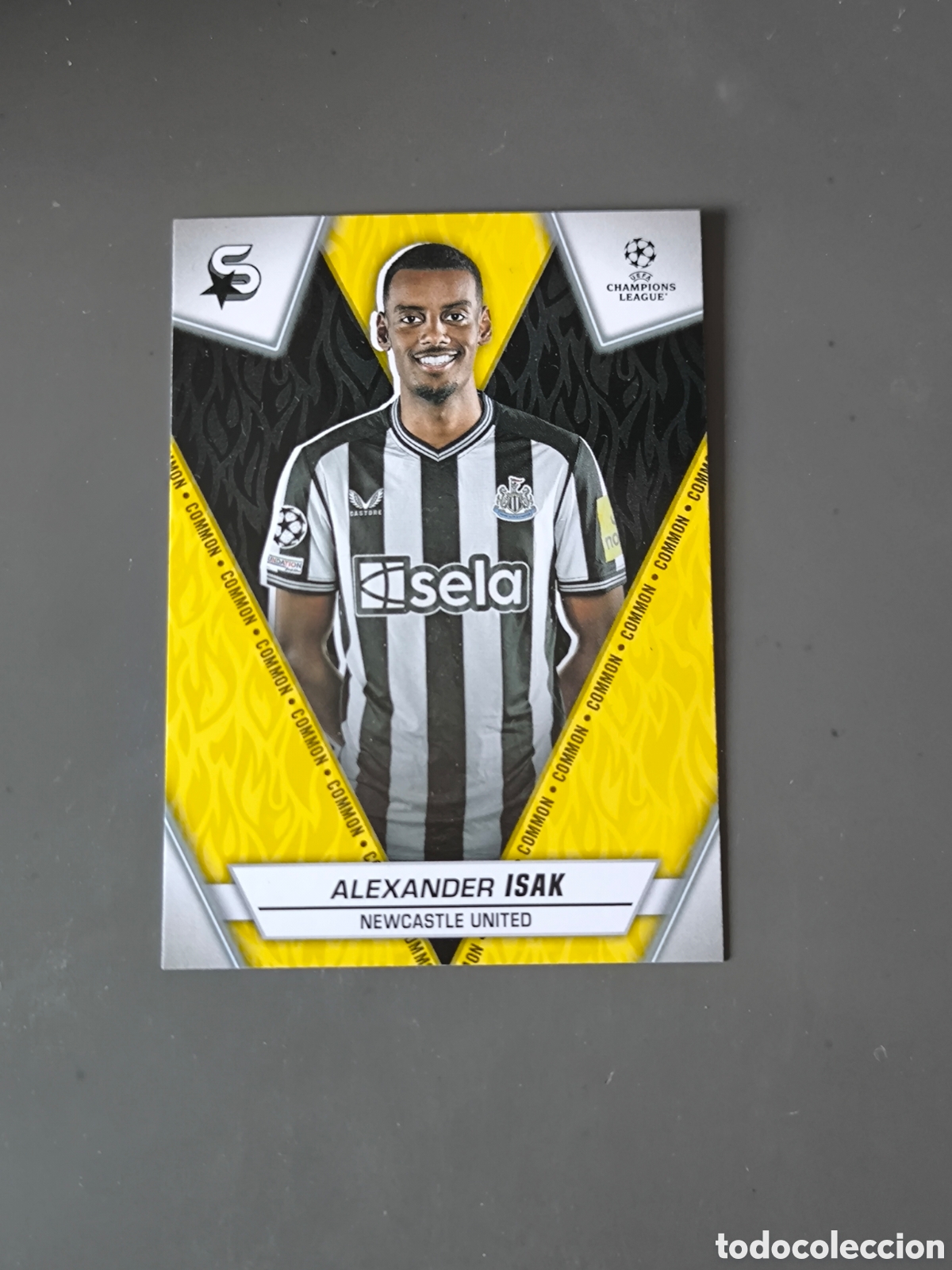 Cromos de f&uacute;tbol: ALEXANDER ISAK 102 Common Newcastle Superstars 2024 Topps