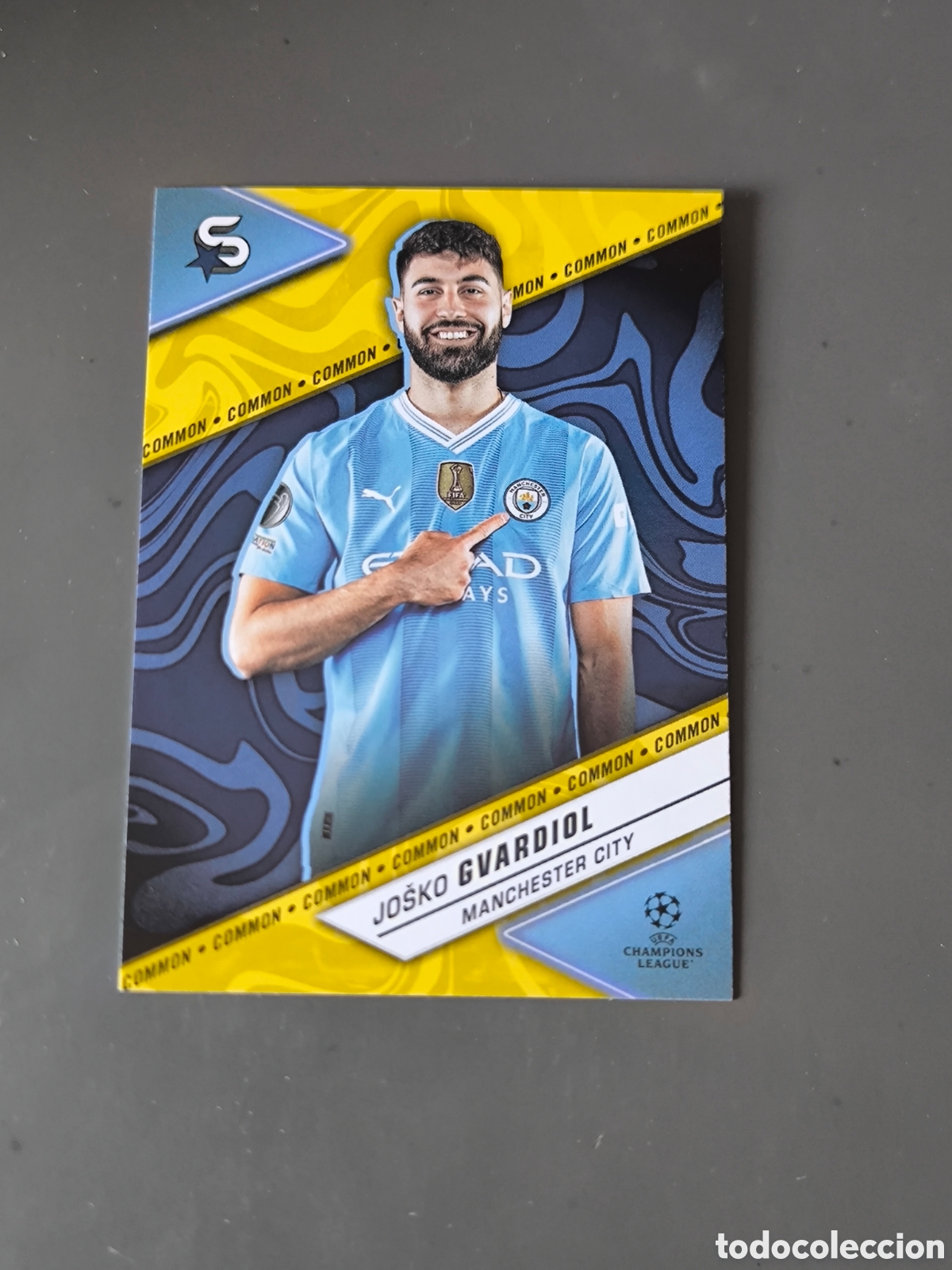 Cromos de f&uacute;tbol: GVARDIOL 90 Common Manchester City Superstars 2024 Topps