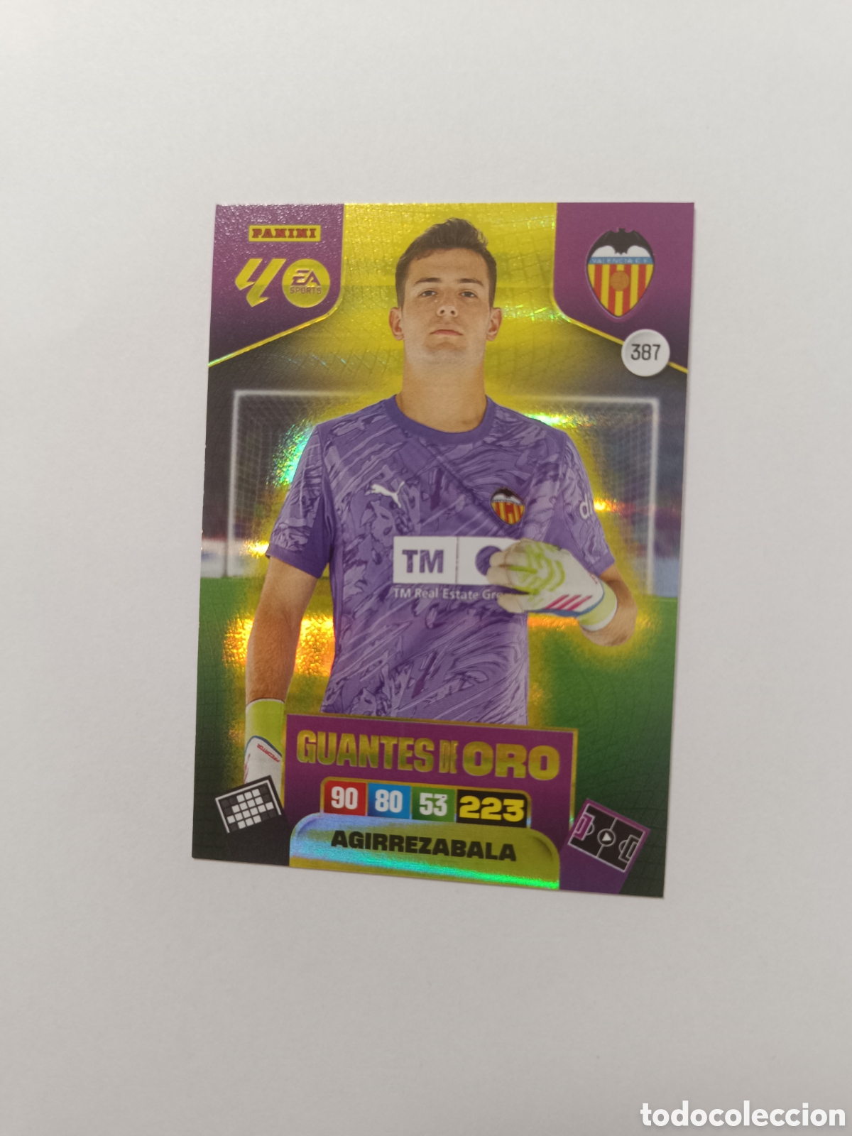 Fu&szlig;ball-Sticker: Adrenalyn 25-26 guantes de oro 387 aguirrezabala