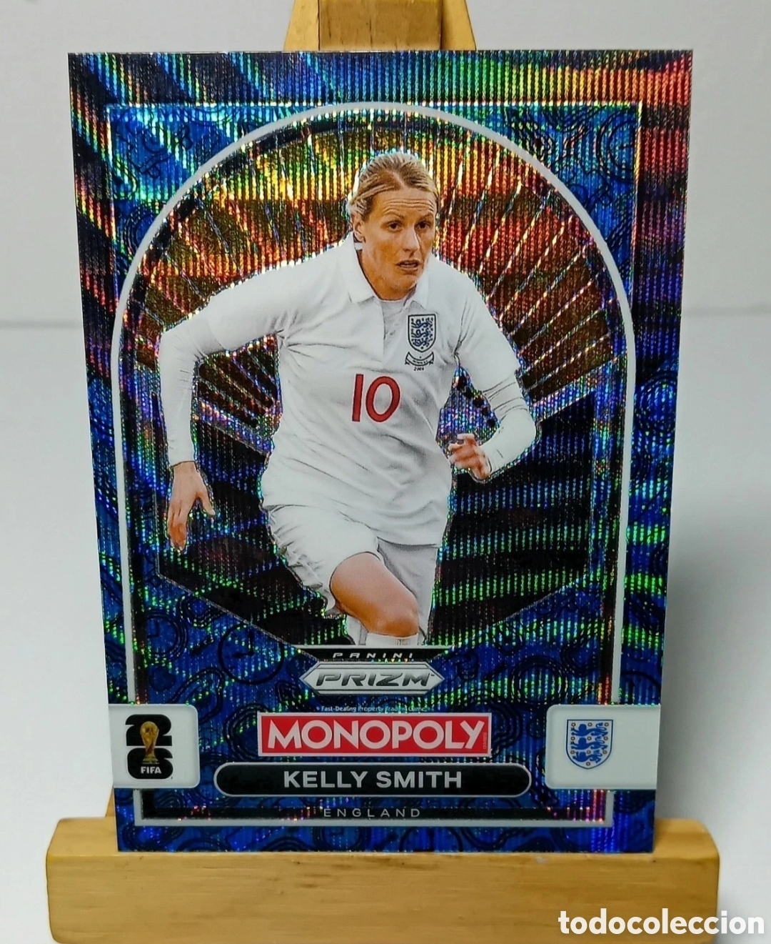 Cromos de Futebol: KELLY SMITH 2026 USA MONOPOLY FOUR CORNERS BLUE WAVE PRIZM PANINI.