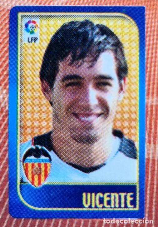Cromos de f&uacute;tbol: VICENTE (Valencia). Liga de las Estrellas 04-05 Chicles Liga 2004 2005 (Panini) RECORTADO