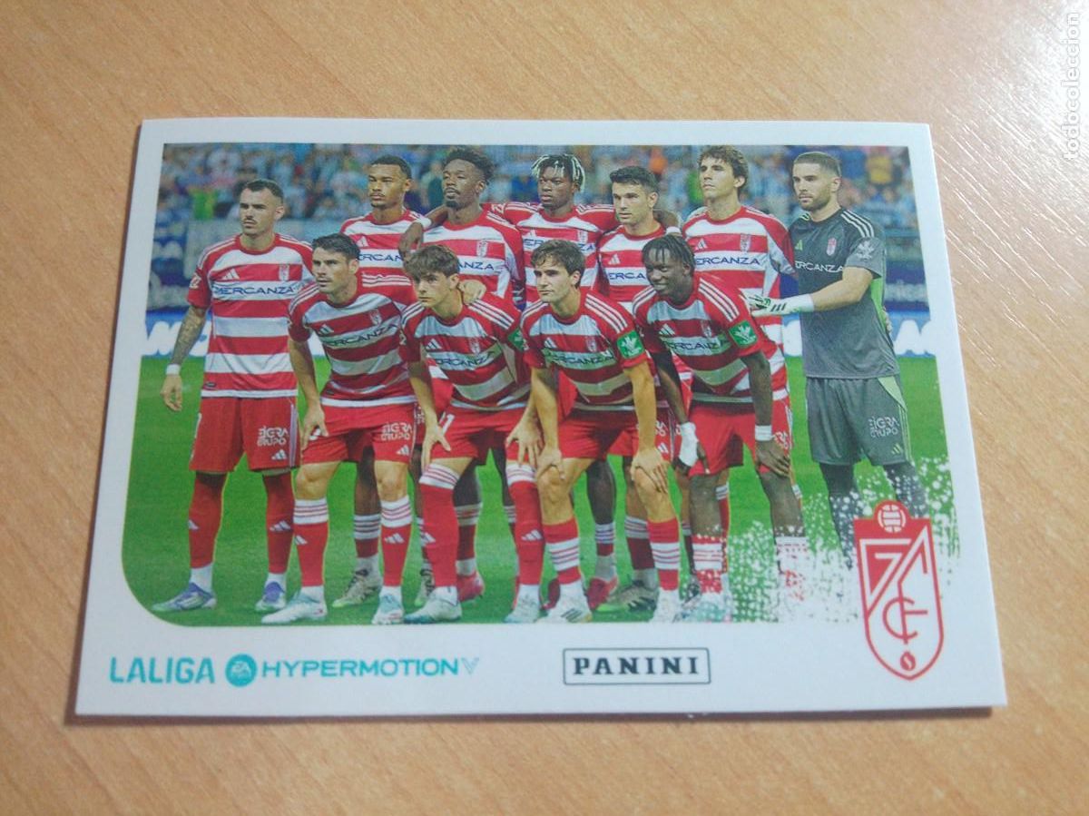 Cromos de f&uacute;tbol: 212 PLANTILLA DEL GRANADA 2&ordf; DIVISION HYPERMOTION 25 26 PANINI 2025 2026 NUEVO