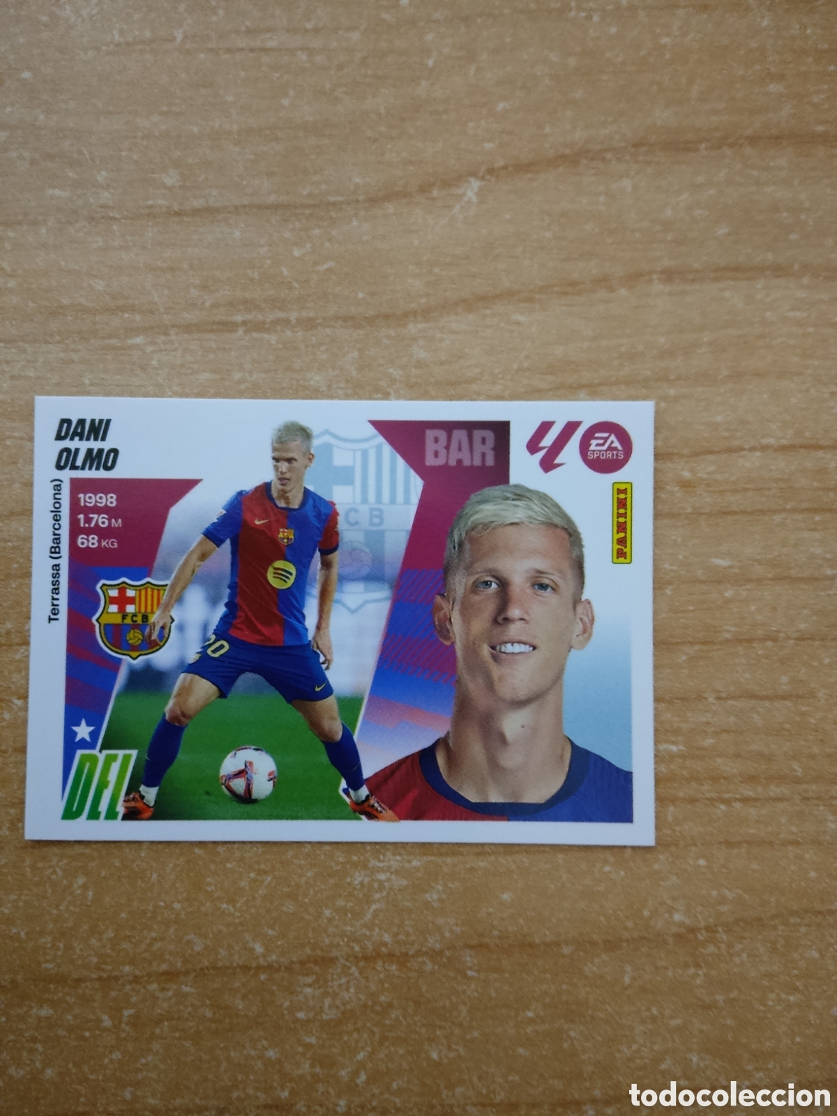 Fu&szlig;ball-Sticker: 16 DANI OLMO BARCELONA LIGA ESTE 2025 2026