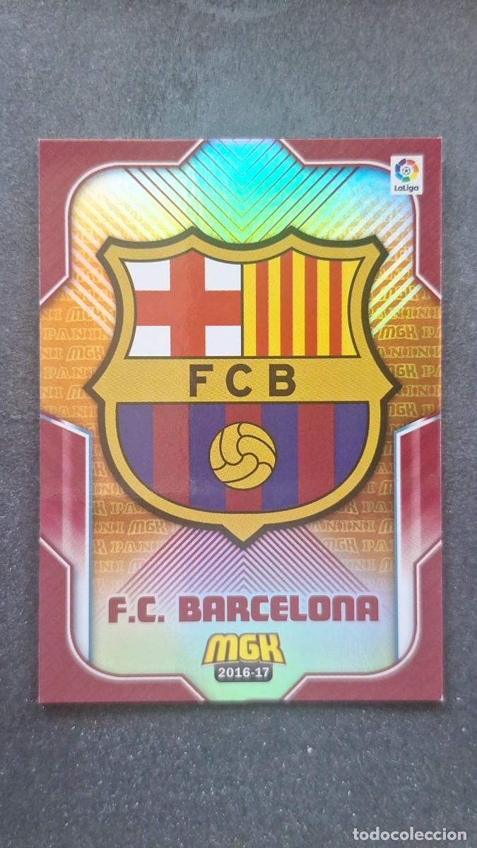 Cromos de f&uacute;tbol: L1 ESCUDO F. C. BARCELONA 82 PANINI MEGACRACKS 2016 2017 16 17