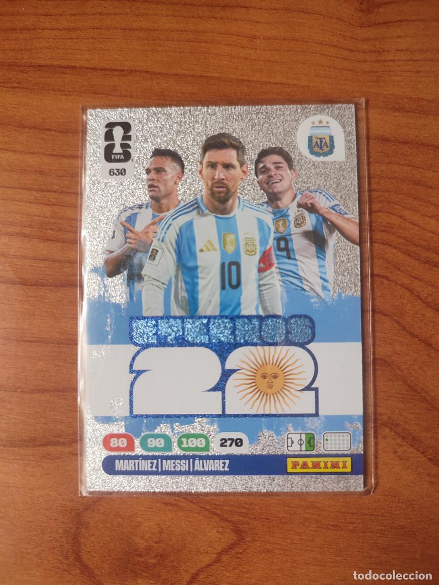 Cromos de f&uacute;tbol: Etrernos 22 N&ordm;630 Messi Panini Fifa World Cup 2026 + Chapa Adidas Messi
