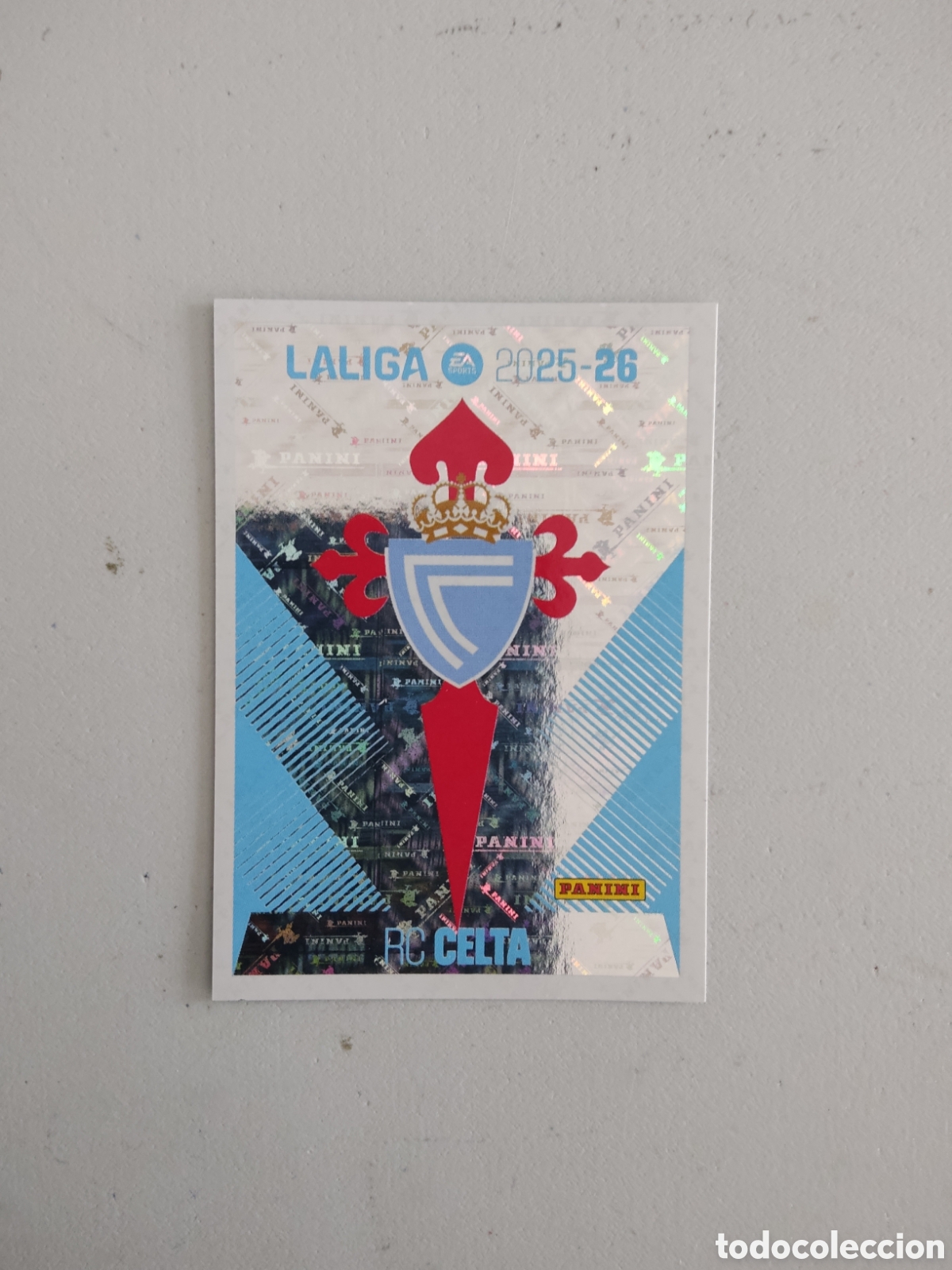 Cromos de f&uacute;tbol: 1 ESCUDO CELTA LIGA ESTE 2025 2026