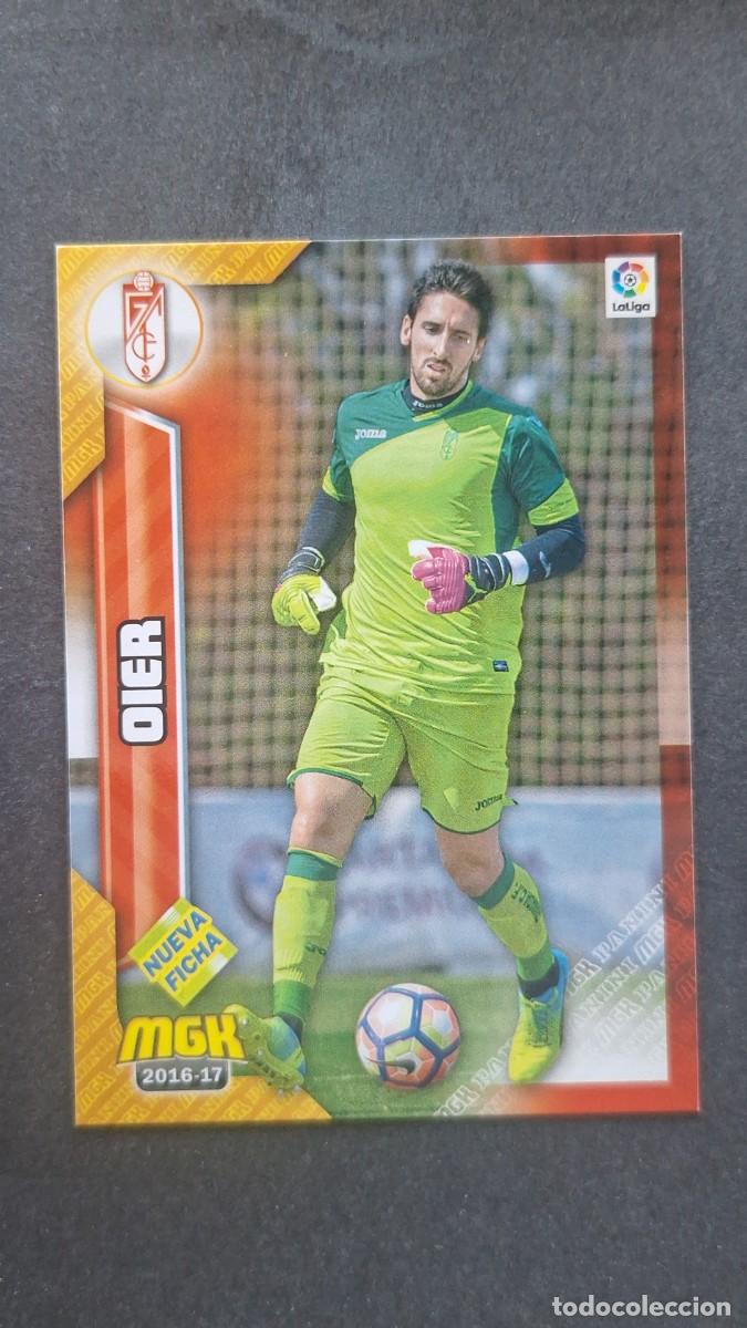 Cromos de f&uacute;tbol: L1 OIER GRANADA C. F. 247 BIS NUEVA FICHA PANINI MEGACRACKS 2016 2017 16 17