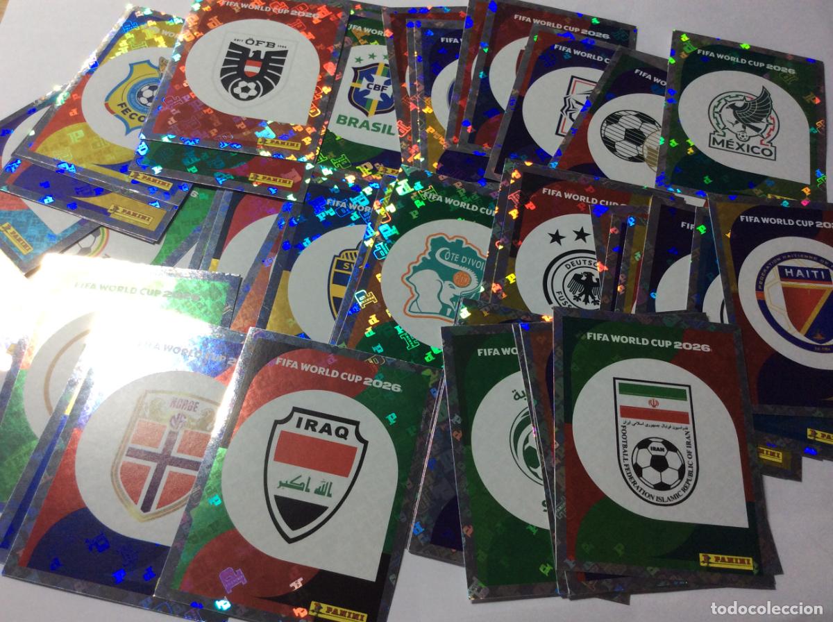 Cromos de Futebol: Lote 48 Escudos Sticker Cromo FIFA World Cup 2026 26 Panini Mundial