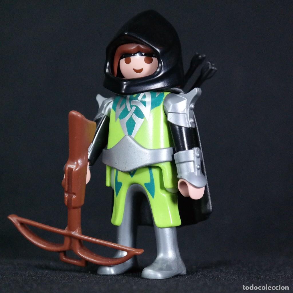 Cromos de f&uacute;tbol: Playmobil caballero con capa☼