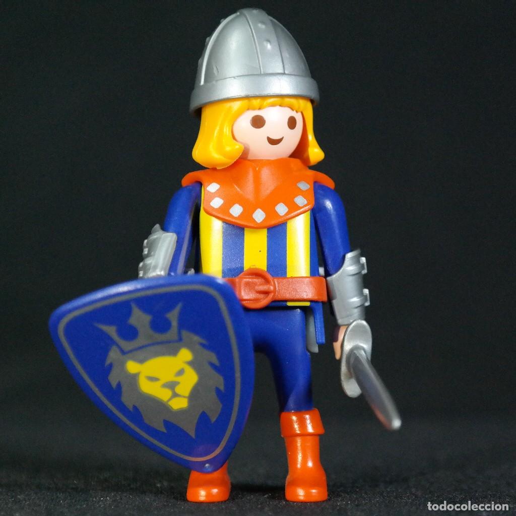 Cromos de f&uacute;tbol: Playmobil caballero medieval ☼