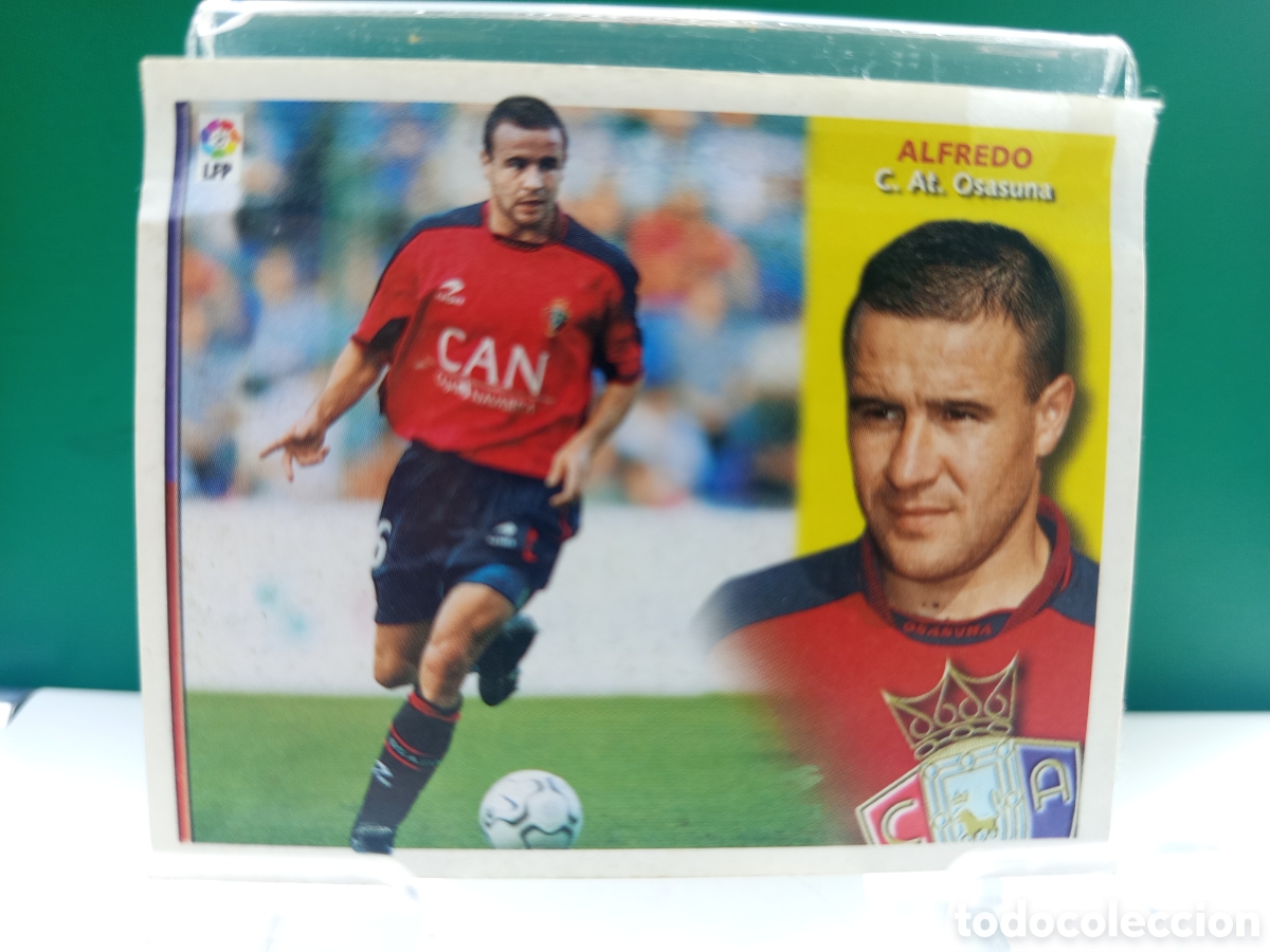 Fu&szlig;ball-Sticker: ❇️ CROMO ⚽ ALFREDO OSASUNA LIGA 02 03 2002 2003 LFP ESTE PANINI DESPEGADO EN VENTANILLA ❇️