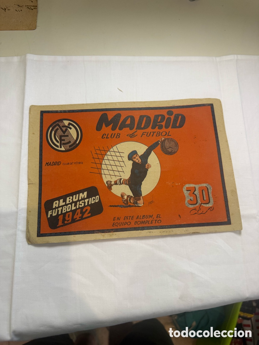 Cromos de f&uacute;tbol: &Aacute;lbum Futbol&iacute;stico 1942 Madrid Club de F&uacute;tbol (Real Madrid) &ndash; Editorial Cisne &ndash; Original &eacute;poca