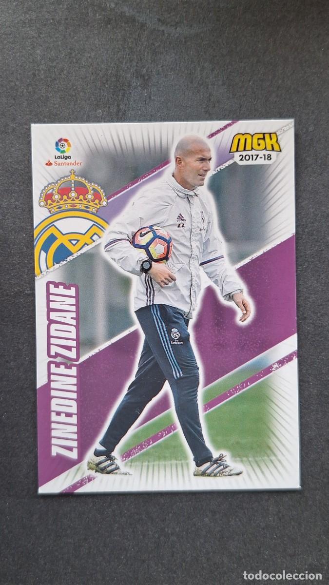 Cromos de f&uacute;tbol: L1 ZINEDINE ZIDANE ENTRENADOR REAL MADRID 401 PANINI MEGACRACKS 2017 2018 17 18