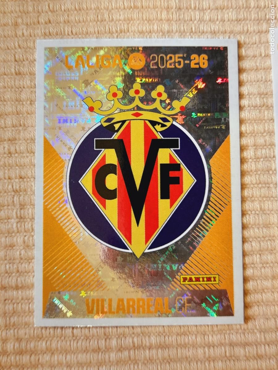 Cromos de f&uacute;tbol: CROMO 1 ESCUDO VILLARREAL CF LIGA 25-26 2025 2026 ALBUM ESTE