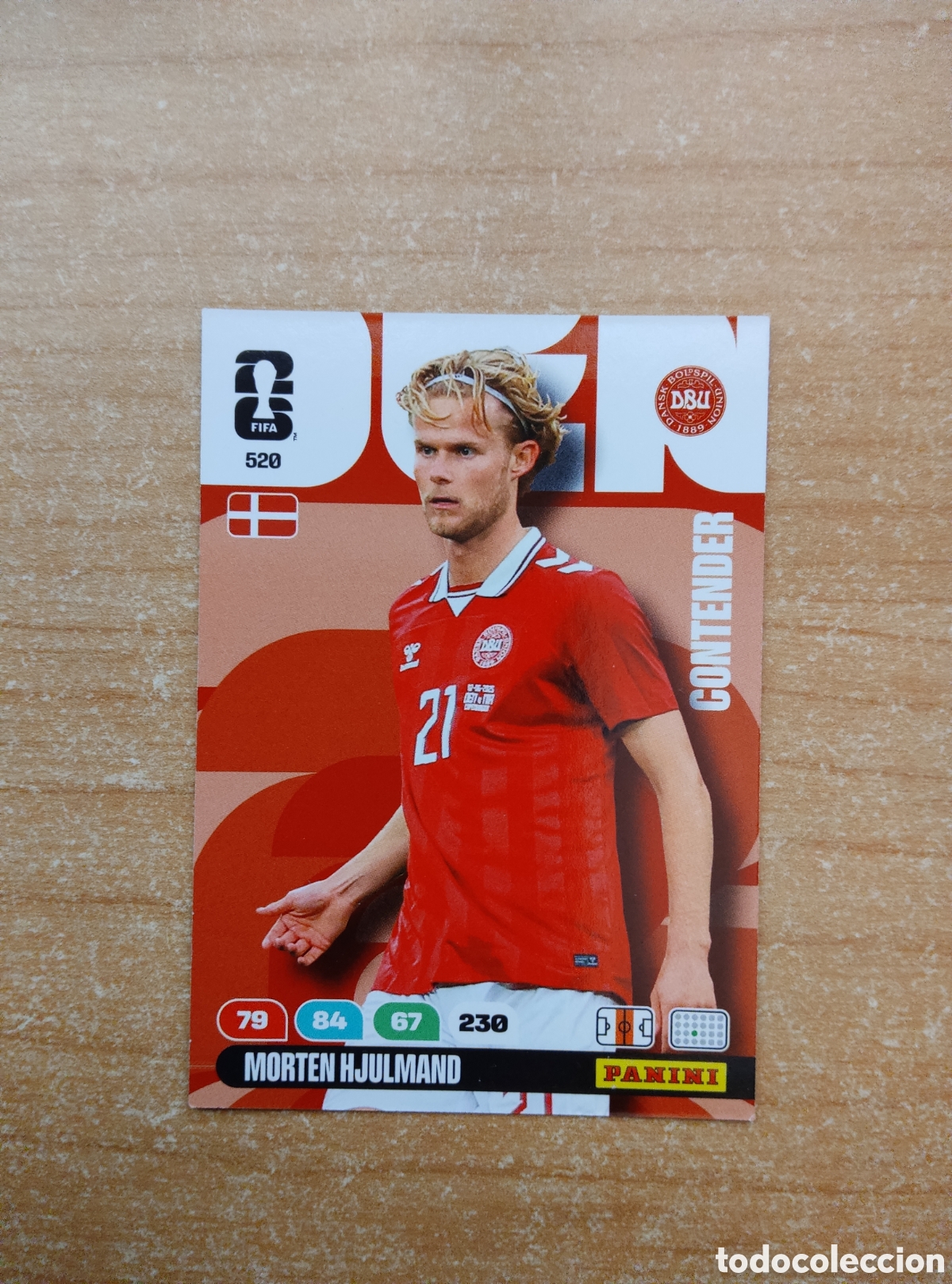 Cromos de f&uacute;tbol: 520 MORTEN HJULMAND DINAMARCA ADRENALYN XL MUNDIAL 2026