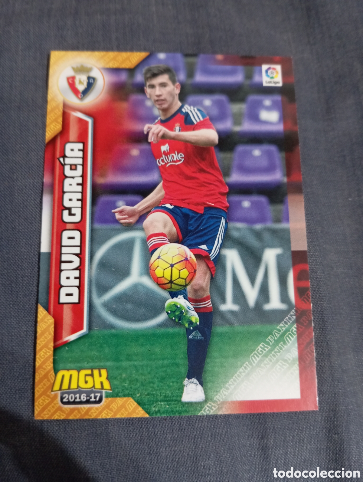 Cromos de f&uacute;tbol: David Garc&iacute;a Osasuna n&deg;384 / PANINI MEGACRACKS 2016/2017