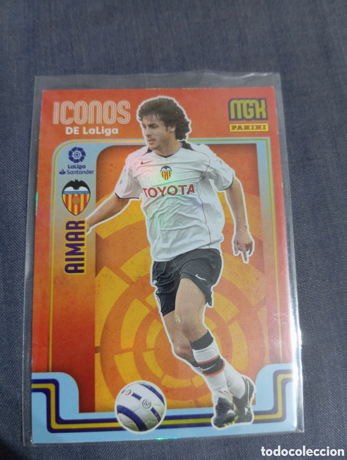 Cartes &agrave; collectionner de Football: Aimar Valencia ICONOS n&deg;406 / PANINI MEGACRACKS 2021/2022