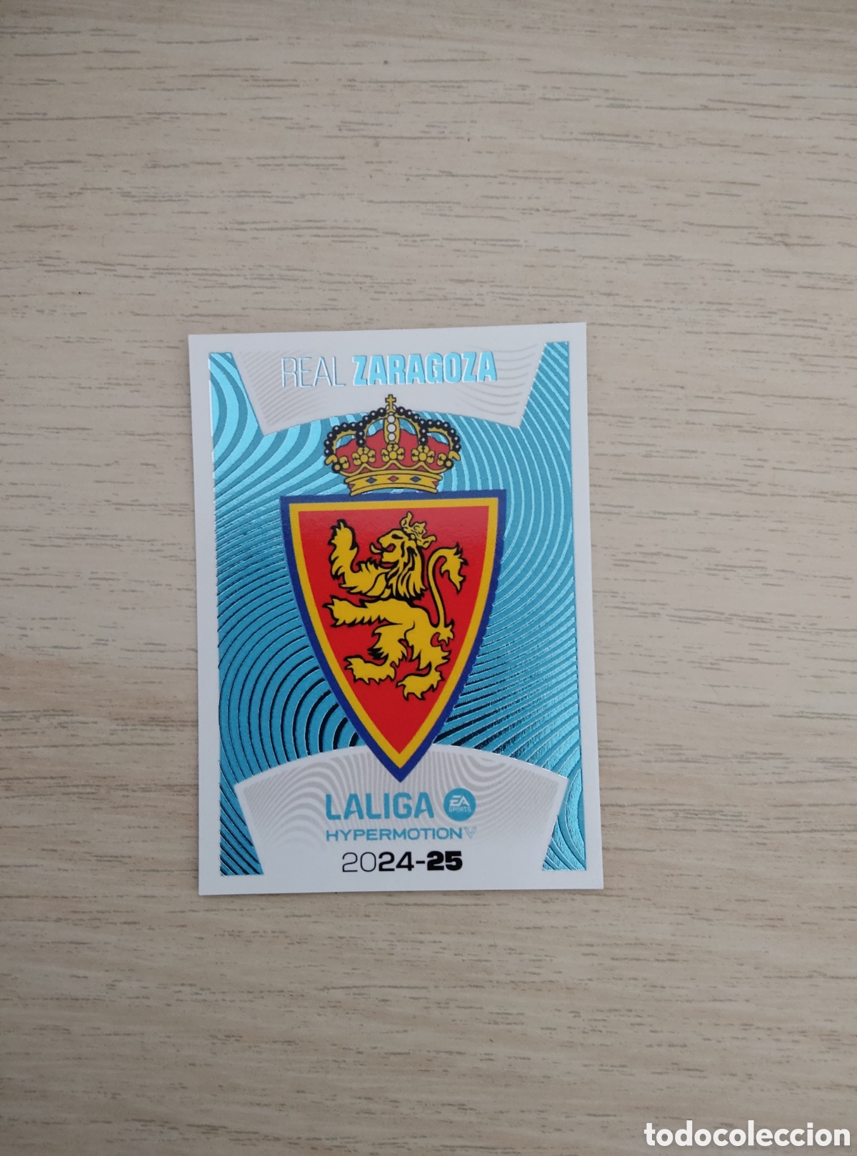 Cromos de f&uacute;tbol: 22 ESCUDO REAL ZARAGOZA LIGA ESTE 2024 2025
