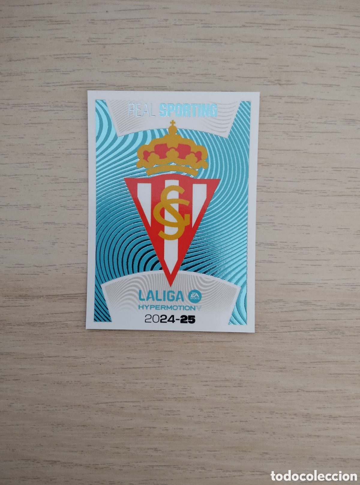 Cromos de f&uacute;tbol: 20 ESCUDO REAL SPORTING LIGA ESTE 2024 2025