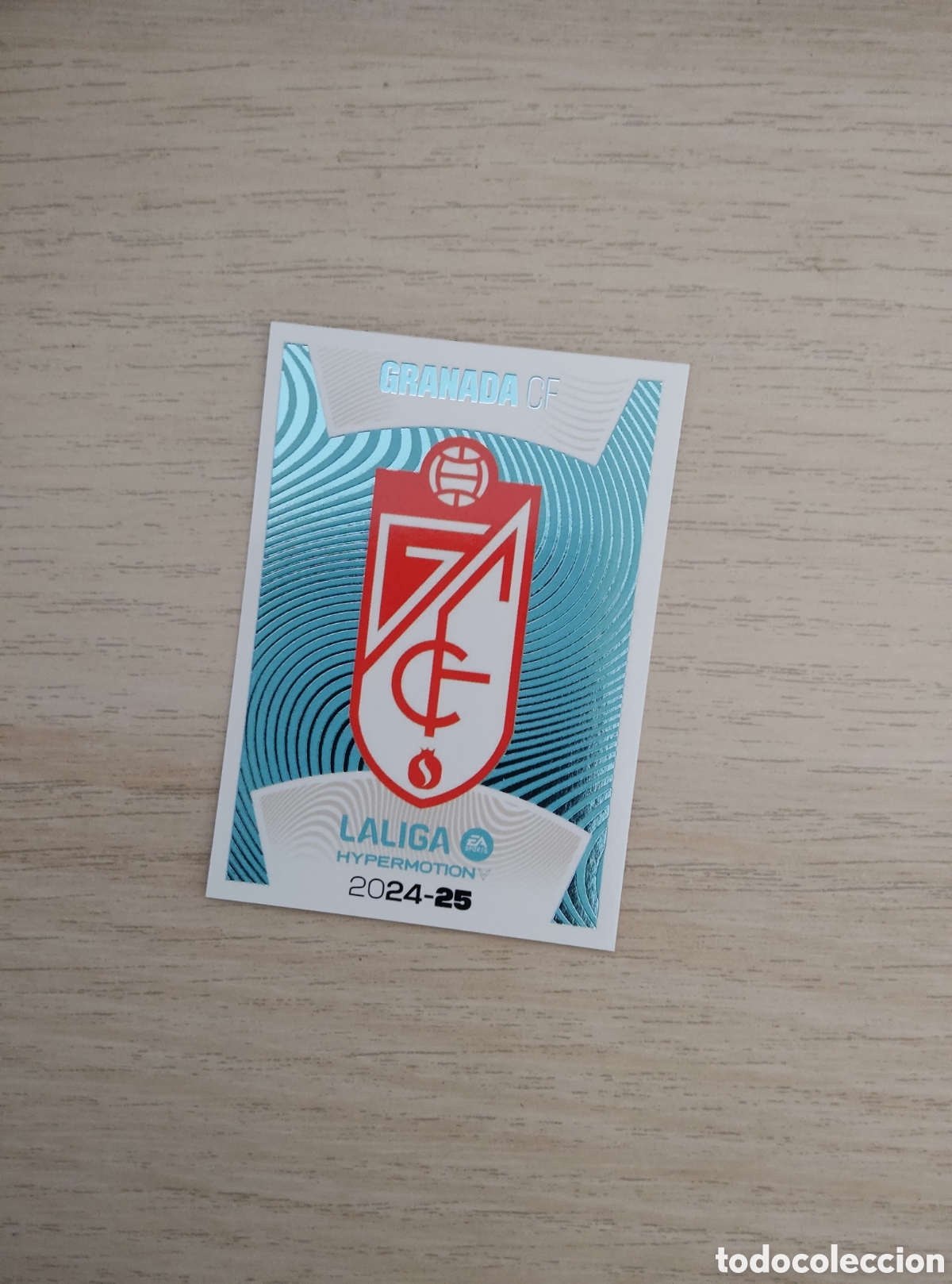 Cromos de f&uacute;tbol: 13 ESCUDO GRANADA LIGA ESTE 2024 2025