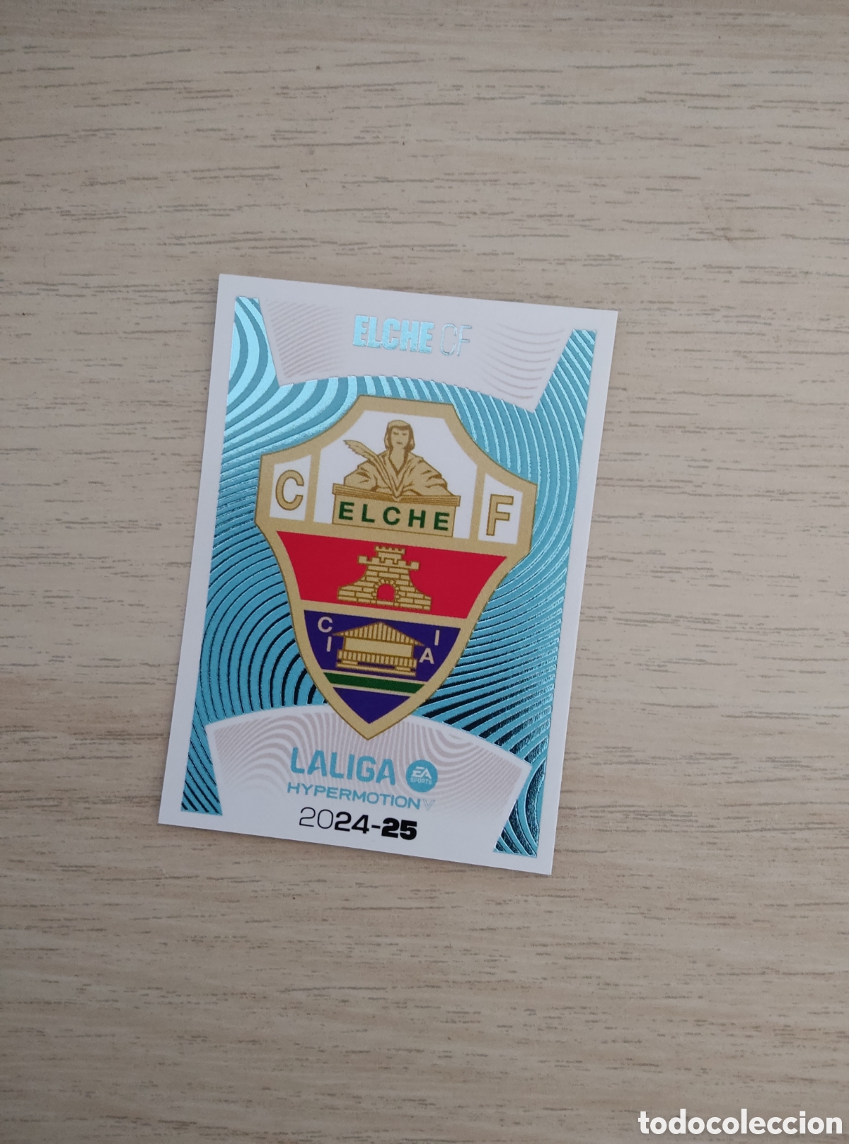 Cromos de f&uacute;tbol: 10 ESCUDO ELCHE LIGA ESTE 2024 2025