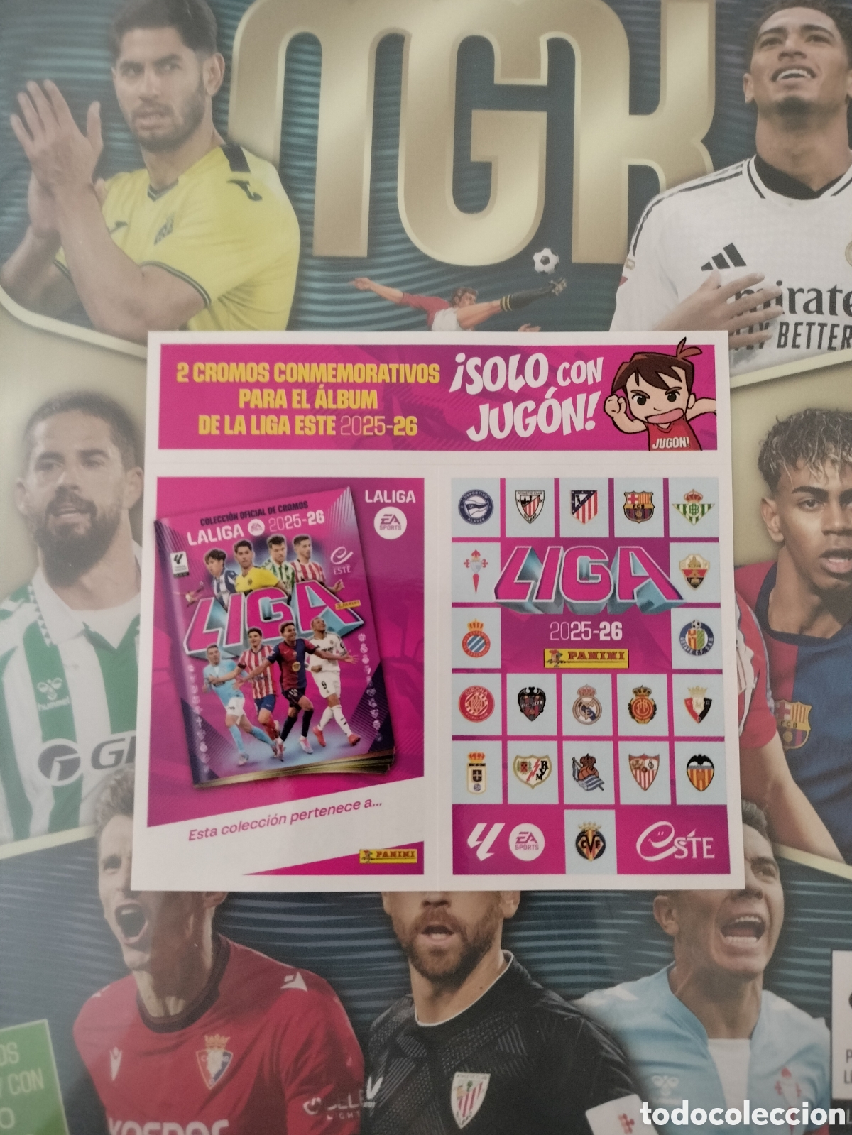 Cromos de f&uacute;tbol: 2 CROMOS CONMEMORATIVOS PRIMERA PAGINA DEL ALBUM ⚽ PANINI LIGA ESTE 25 26 2025 2026