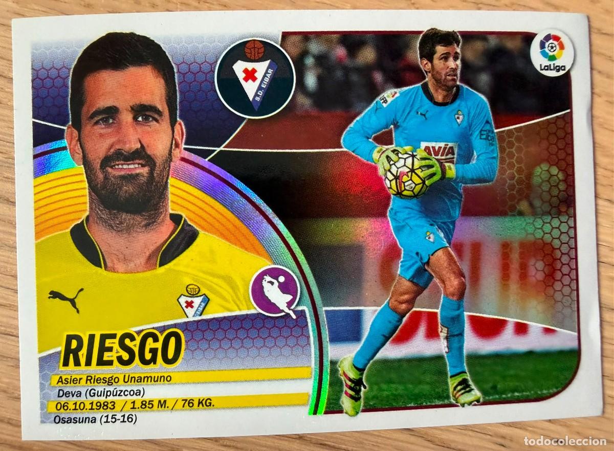 Football Stickers: 1 RIESGO BRILLANTE EIBAR 16 17 2016 2017 LIGA SANTANDER COLECCIONES ESTE SIN PEGAR STICKER