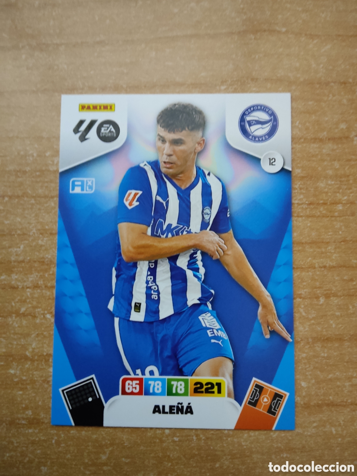Fu&szlig;ball-Sticker: 12 ALE&Ntilde;A ALAVES ADRENALYN XL LIGA 2025 2026