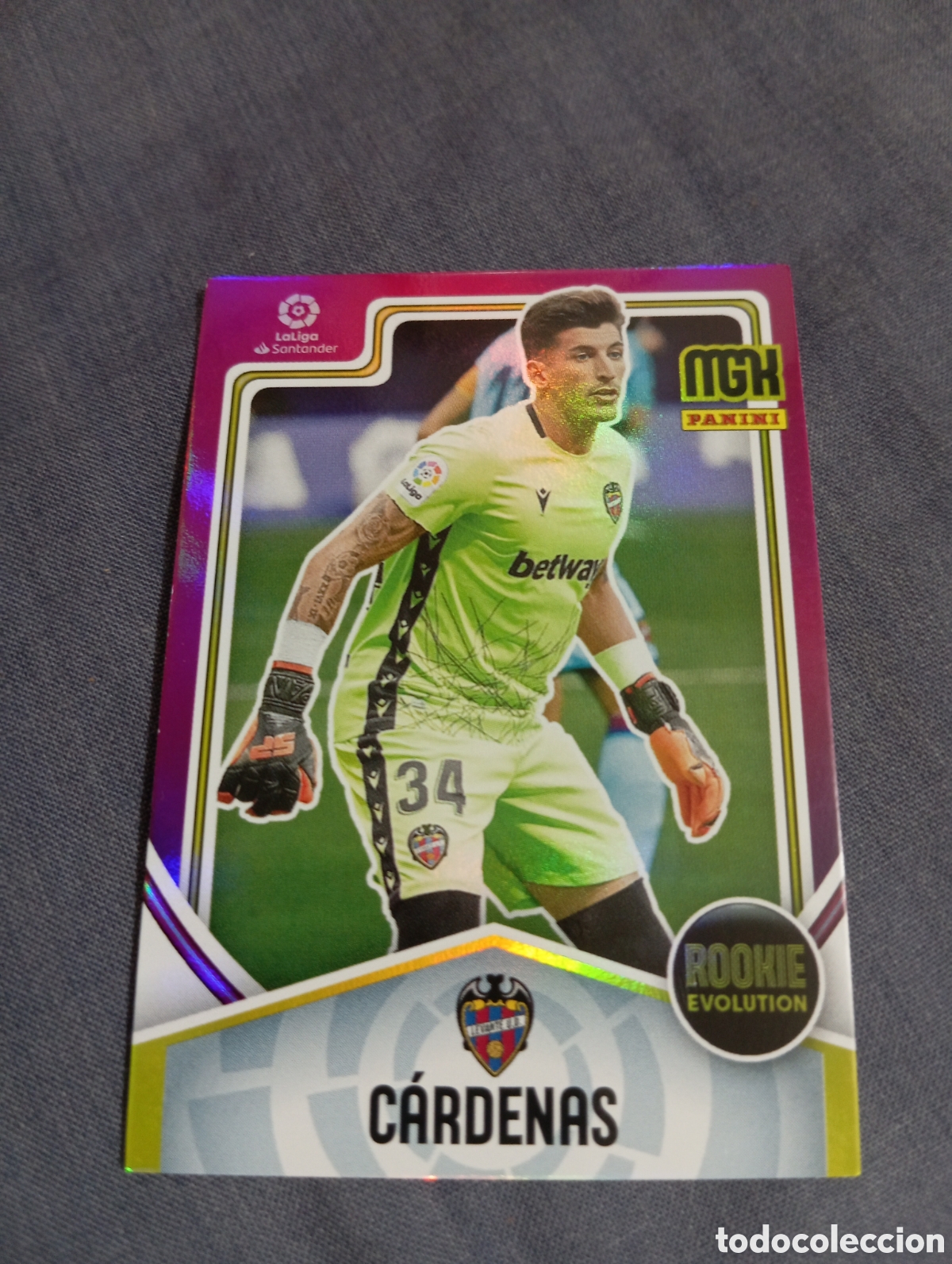 Cromos de f&uacute;tbol: C&aacute;rdenas Levante ROOKIE EVOLUTION n&deg;385 / PANINI MEGACRACKS 2021/2022